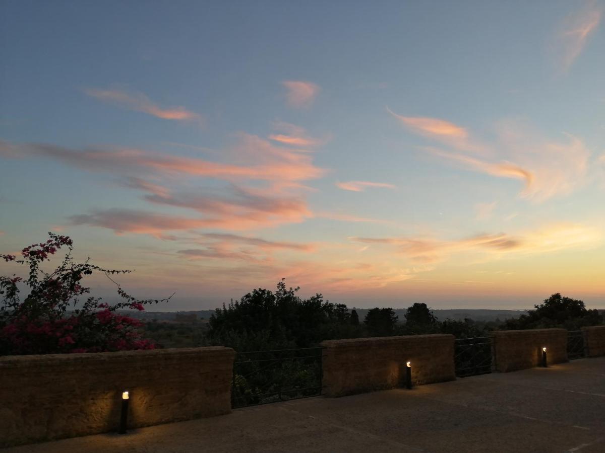 A Casa Di Mammi Nella Valle Dei Templi Agrigento Luaran gambar